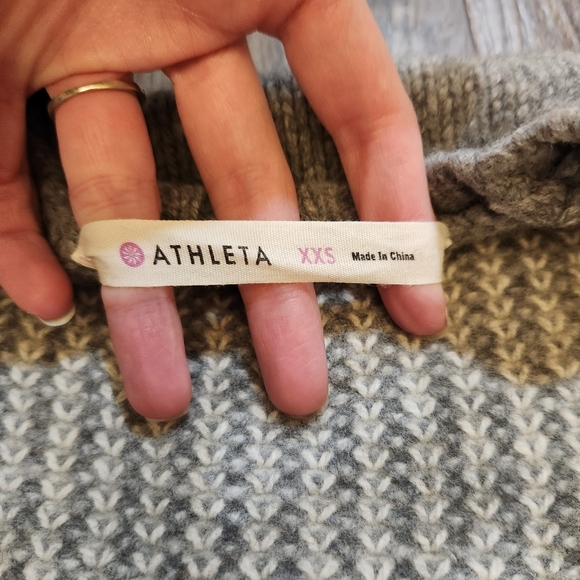Athleta Wool & Cashmere Sweater - Picture 3 of 6